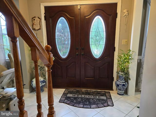 3526 TURNBERRY DR, Chambersburg, PA 17202