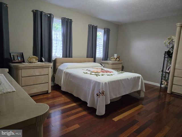 3526 TURNBERRY DR, Chambersburg, PA 17202