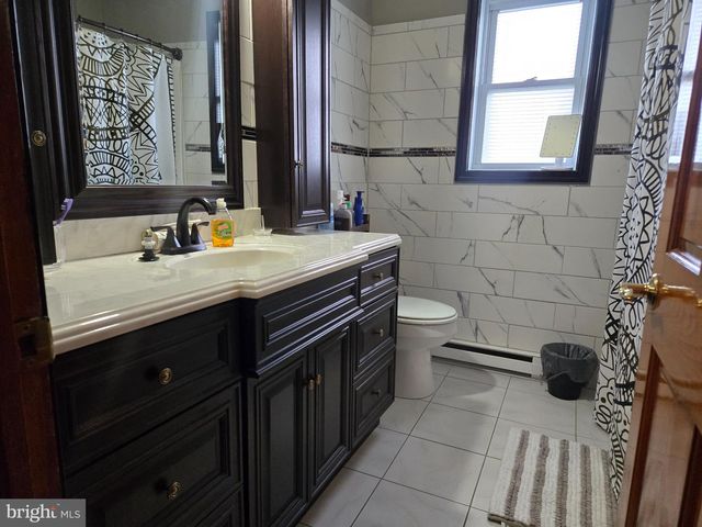 3526 TURNBERRY DR, Chambersburg, PA 17202
