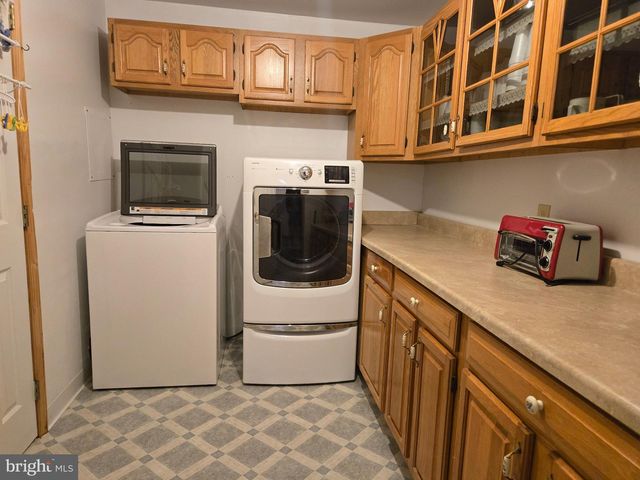 3526 TURNBERRY DR, Chambersburg, PA 17202