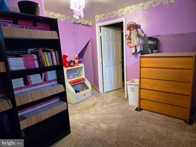 3526 TURNBERRY DR, Chambersburg, PA 17202