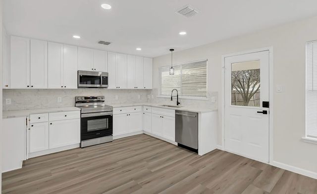 438 Stanley Falls Drive, Anna, TX 75409