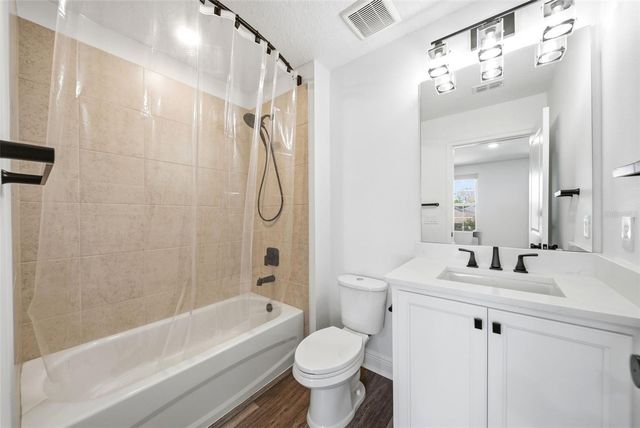 9211 WAVERLY WALK DRIVE, Orlando, FL 32817