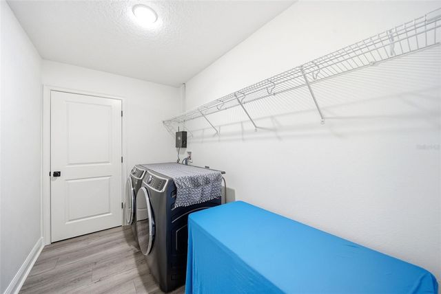 9211 WAVERLY WALK DRIVE, Orlando, FL 32817