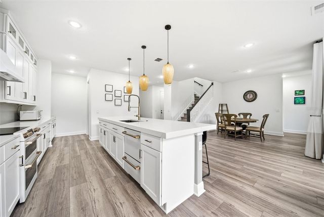 9211 WAVERLY WALK DRIVE, Orlando, FL 32817