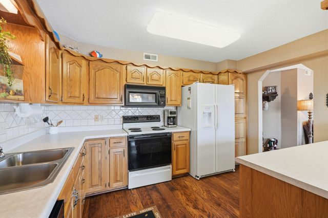 150 Sunken Forest Drive 10-245, Forsyth, MO 65653