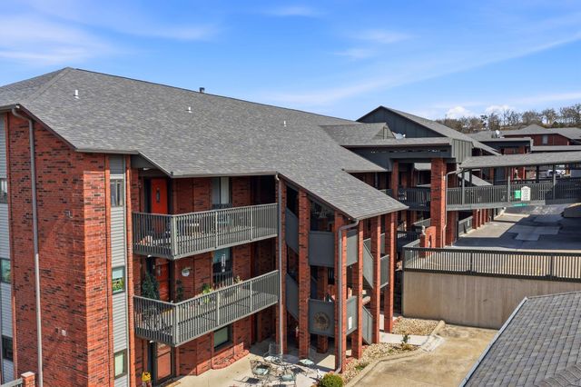 150 Sunken Forest Drive 10-245, Forsyth, MO 65653