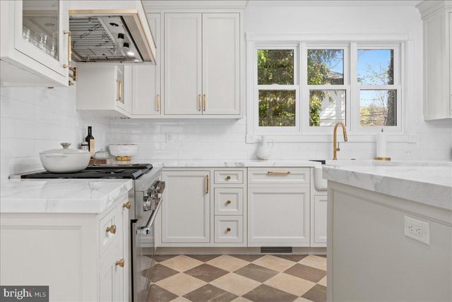194 N CHANCELLOR ST, Newtown, PA 18940