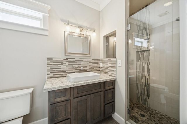 206 North Street, Houston, TX 77009