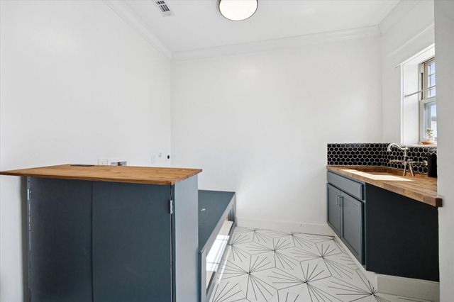 206 North Street, Houston, TX 77009