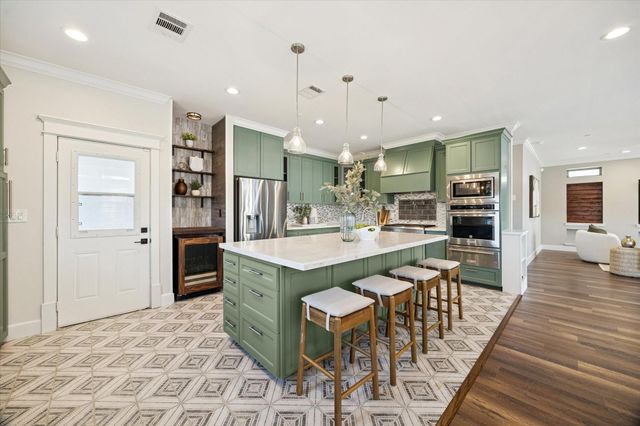 206 North Street, Houston, TX 77009