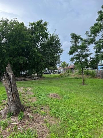 00 Bayou Street, Houston, TX 77020