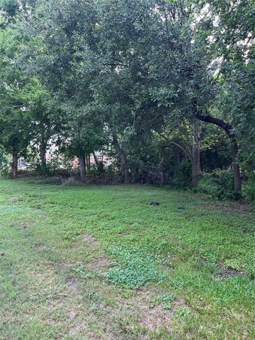 00 Bayou Street, Houston, TX 77020