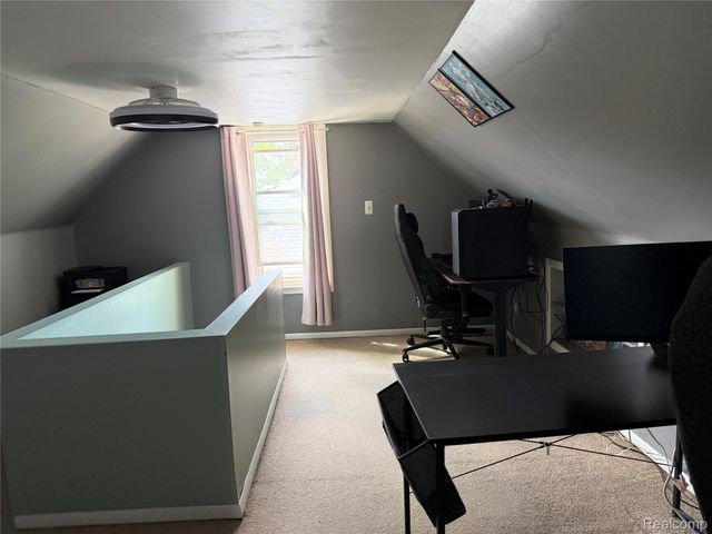28120 ONeil, Roseville, MI 48066