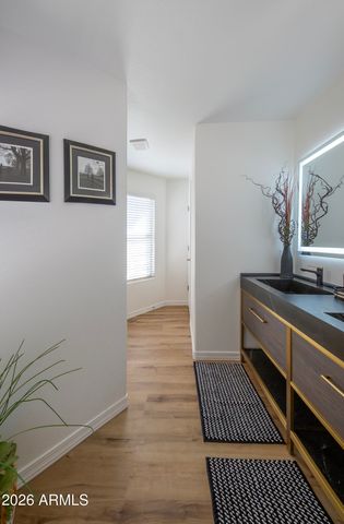 4041 E TETHER Trail, Phoenix, AZ 85050