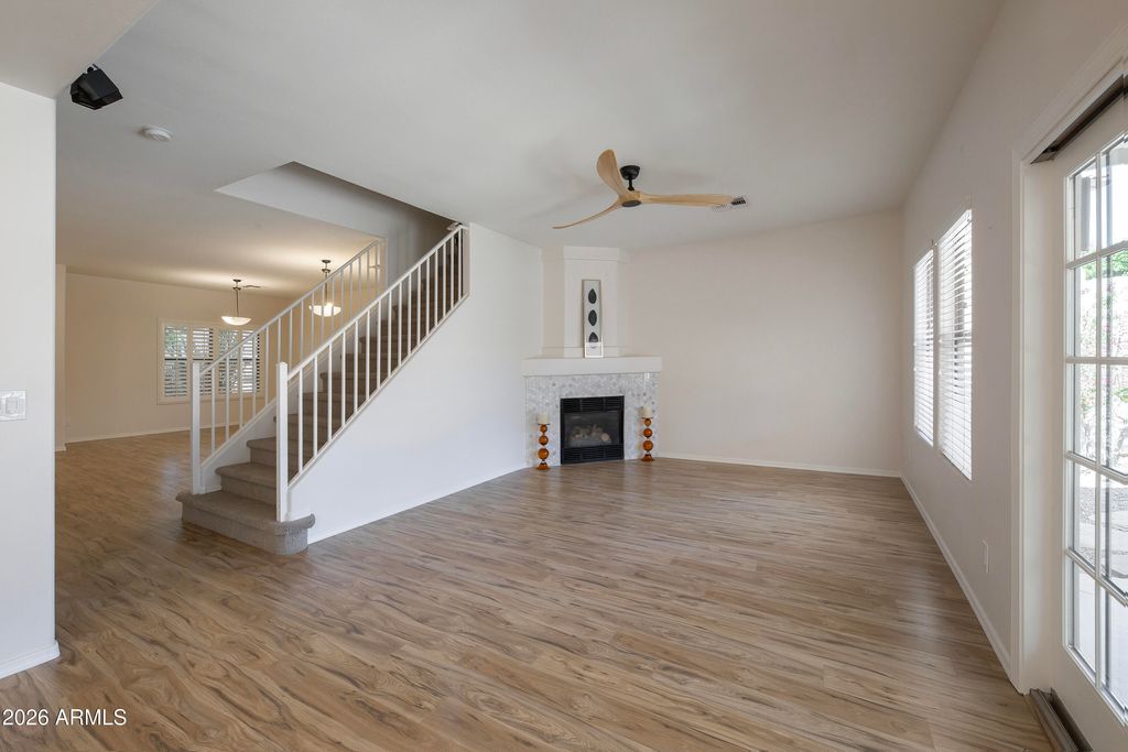 4041 E TETHER Trail, Phoenix, AZ 85050 — photo 3