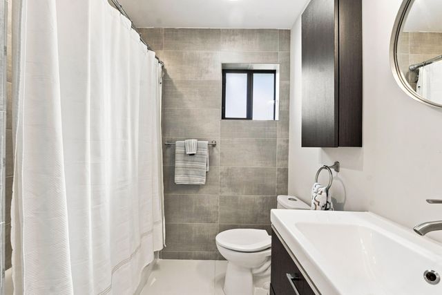 4110 NW 16TH Avenue, Oakland Park, FL 33309