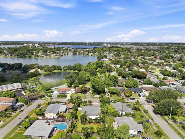 4110 NW 16TH Avenue, Oakland Park, FL 33309