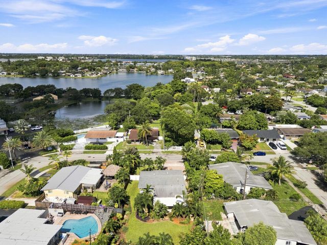 4110 NW 16TH Avenue, Oakland Park, FL 33309