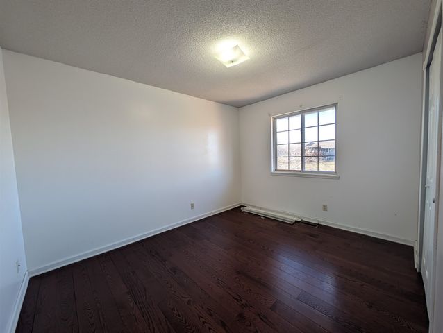 3221 N Forest Ridge st, Wichita, KS 67205