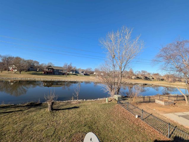 3221 N Forest Ridge st, Wichita, KS 67205