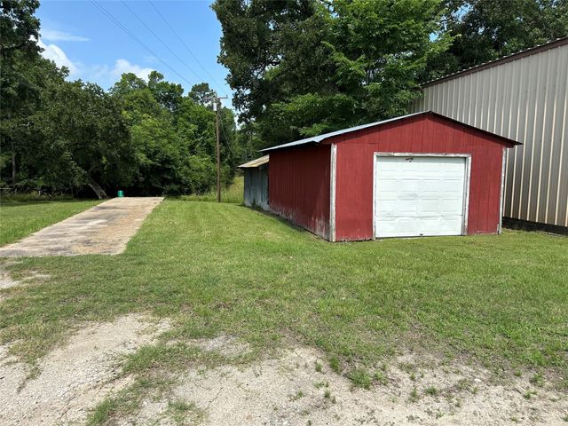 113 Fm 3454 Road, Huntsville, TX 77320