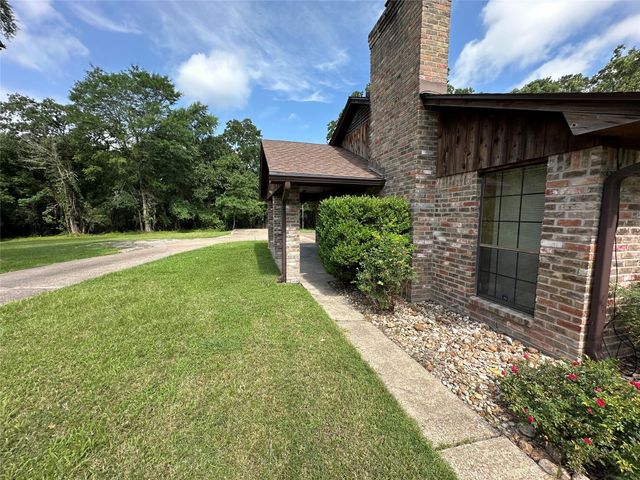 113 Fm 3454 Road, Huntsville, TX 77320