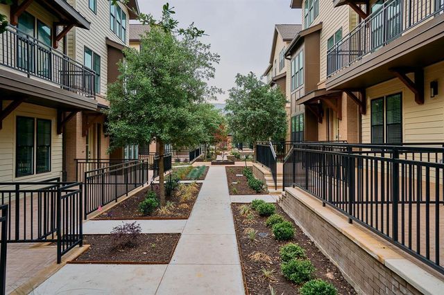 2209 Woodland Ave 502, Austin, TX 78741