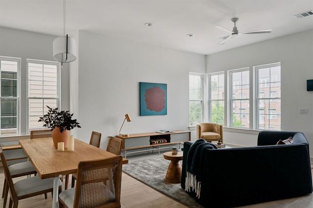 2209 Woodland Ave 502, Austin, TX 78741