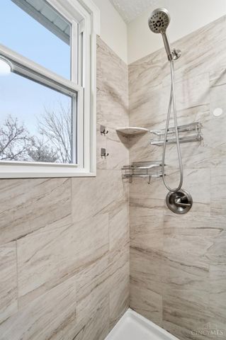 1127 Rulison Avenue, Cincinnati, OH 45238