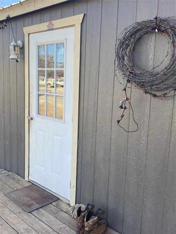 209 S Avenue D, Cross Plains, TX 76443