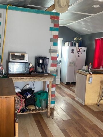 209 S Avenue D, Cross Plains, TX 76443