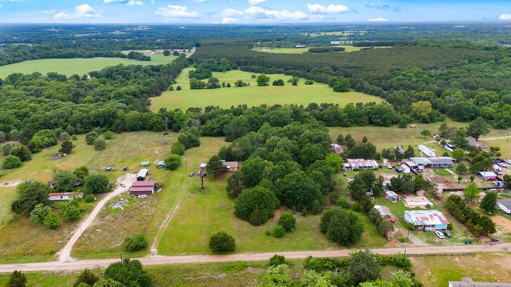 6847 County Road 3705, Athens, TX 75752