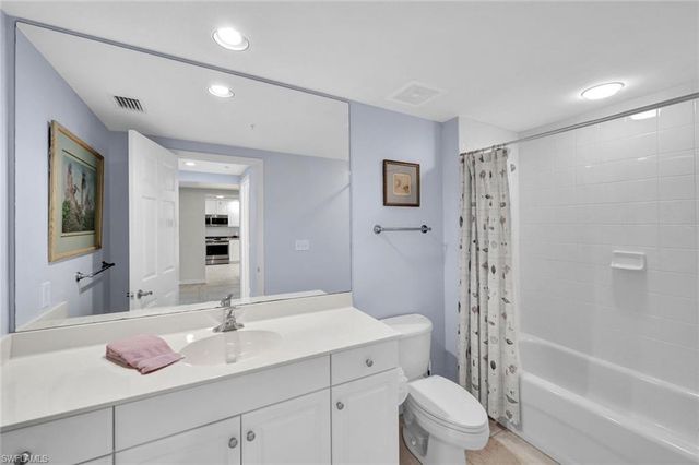 315 Dunes BLVD 404, Naples, FL 34110