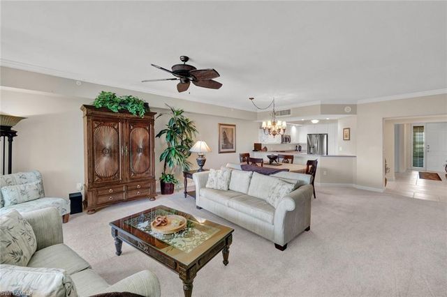 315 Dunes BLVD 404, Naples, FL 34110