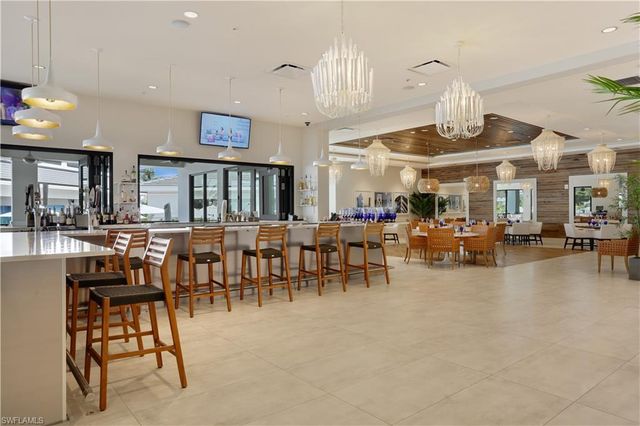 315 Dunes BLVD 404, Naples, FL 34110