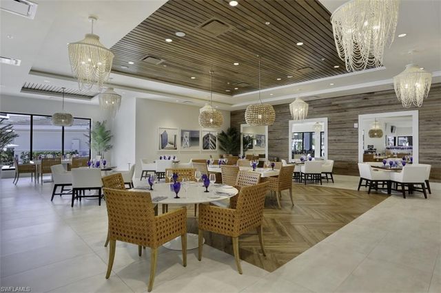 315 Dunes BLVD 404, Naples, FL 34110