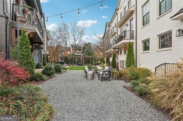 193 Chestnut Circle NE 38, Atlanta, GA 30342