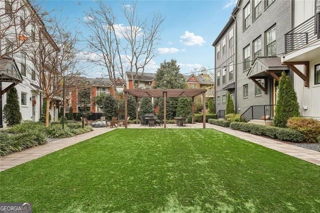 193 Chestnut Circle NE 38, Atlanta, GA 30342