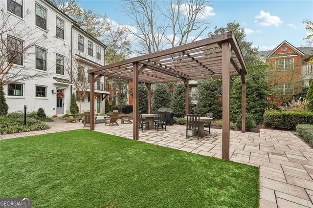 193 Chestnut Circle NE 38, Atlanta, GA 30342