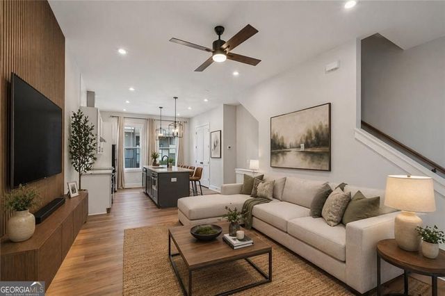193 Chestnut Circle NE 38, Atlanta, GA 30342