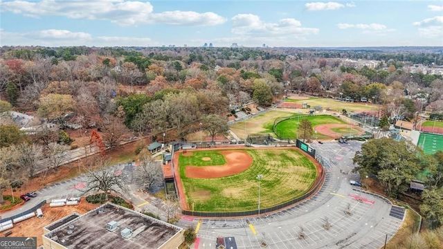 193 Chestnut Circle NE 38, Atlanta, GA 30342