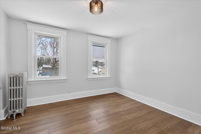 45 Lorraine Avenue, Schenectady, NY 12304