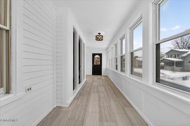 45 Lorraine Avenue, Schenectady, NY 12304