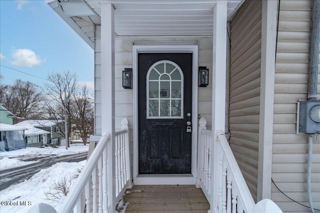 45 Lorraine Avenue, Schenectady, NY 12304