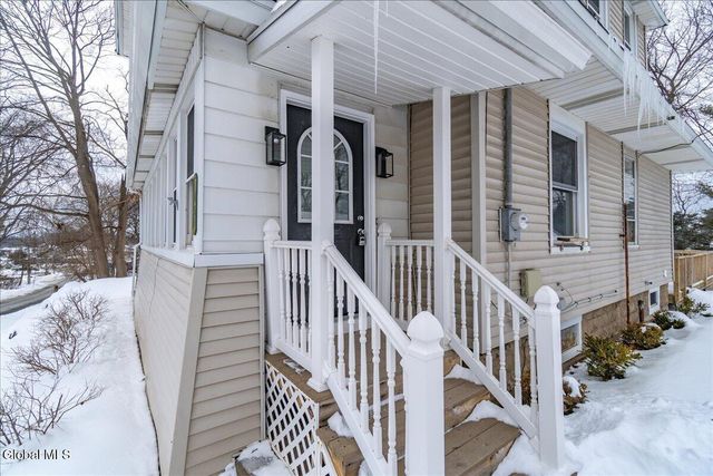 45 Lorraine Avenue, Schenectady, NY 12304