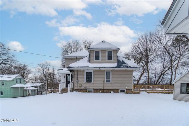 45 Lorraine Avenue, Schenectady, NY 12304