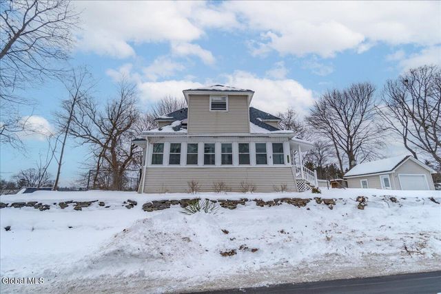 45 Lorraine Avenue, Schenectady, NY 12304