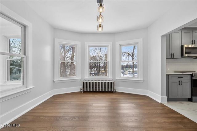 45 Lorraine Avenue, Schenectady, NY 12304