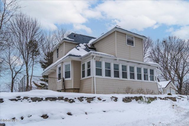 45 Lorraine Avenue, Schenectady, NY 12304